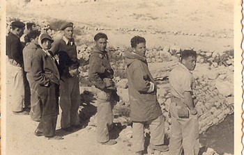 בדרך לרמאן 4.1952-חיים מגן,ברוך,שאול גבעולי_Pic0017.jpg